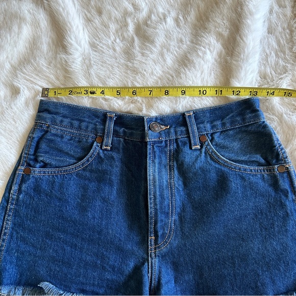 Re/Done Denim Shorts, Size 26 - Picture 3 of 7